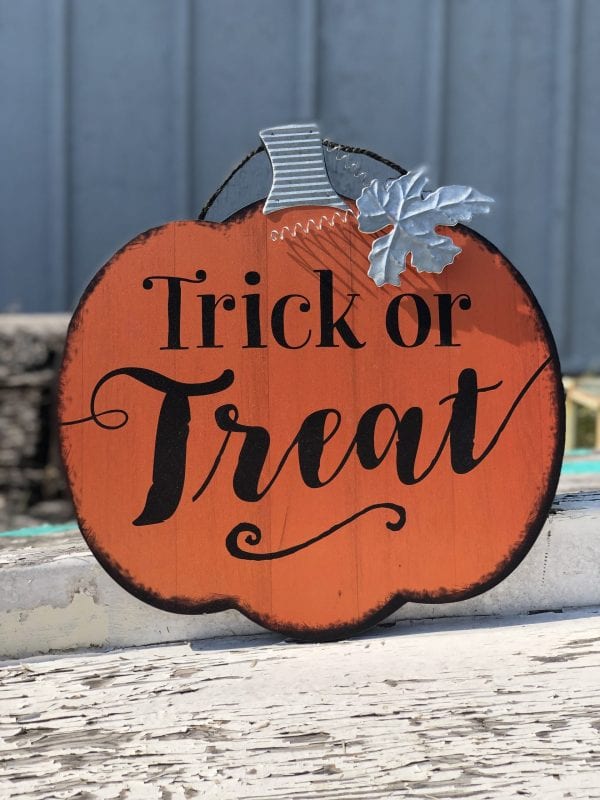 Trick or Treat sign